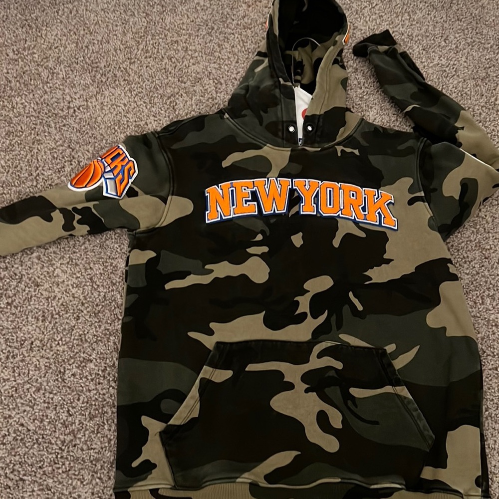 Official New York Knicks jersey